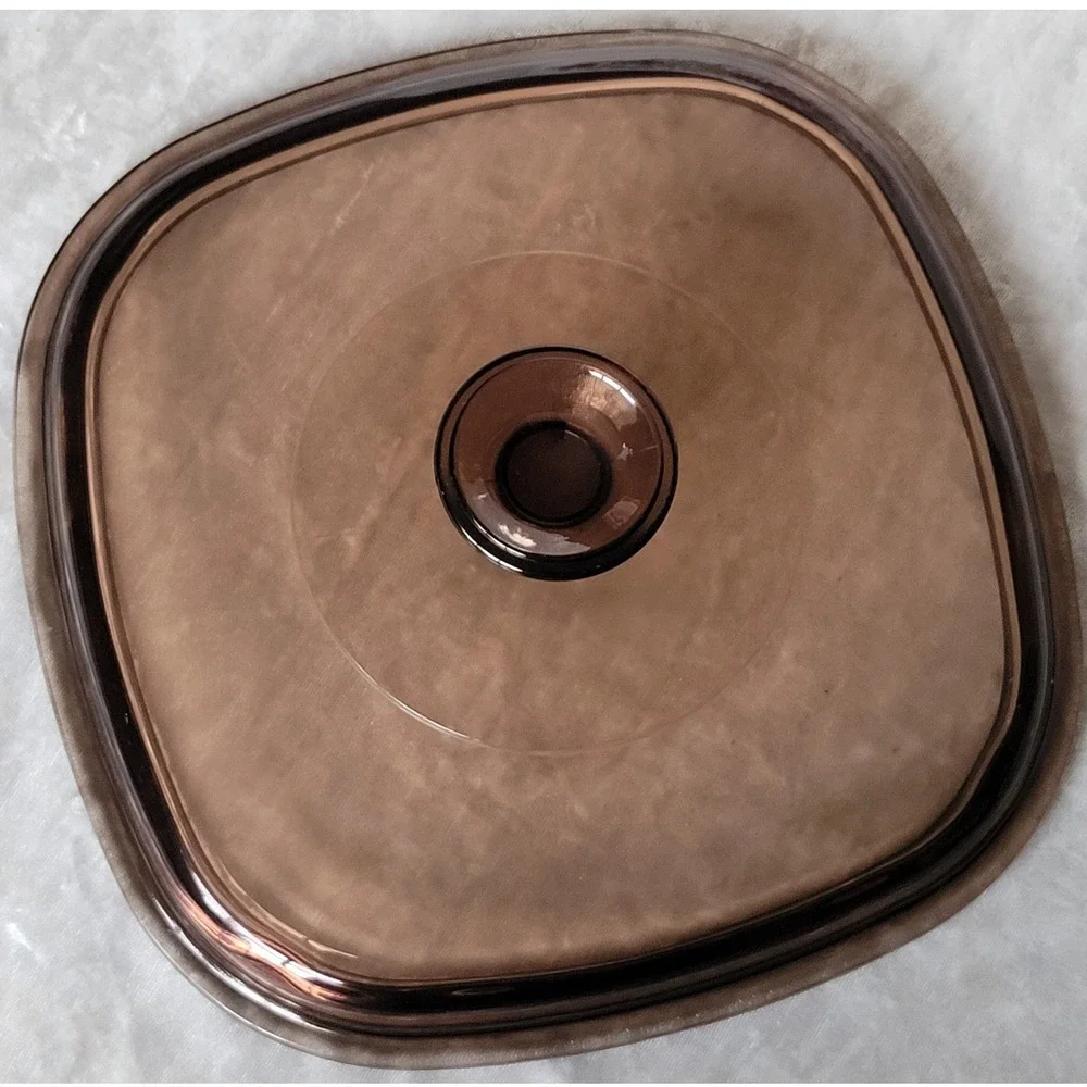 Corning Ware La Marjolaine 2 Quart Casserole Dish A-2-B with Pyrex Amber Lid